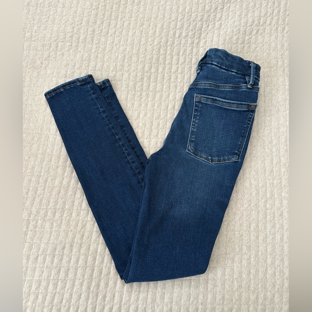 Good American Power Stretch Pul On Skinny Jeans